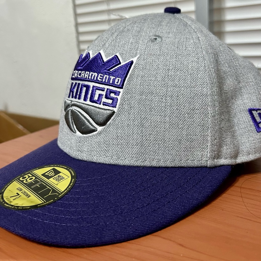 [70344280] Mens New Era NBA Low Profile Authentic 5950 - Sacramento Kings